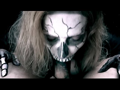 ❤️ Demoniška mergina čiulpia varpą savo juoda burna ir ryja spermą. Anal porno prie mūsų lt.xxxtun.ru ☑